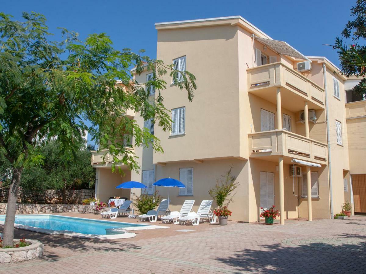 Apartments Villa Ana มันเดร ภายนอก รูปภาพ